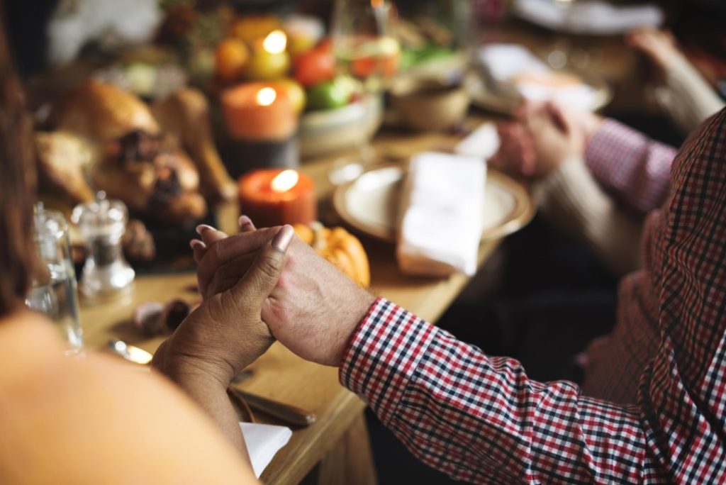 thanksgiving celebration tradition family dinner